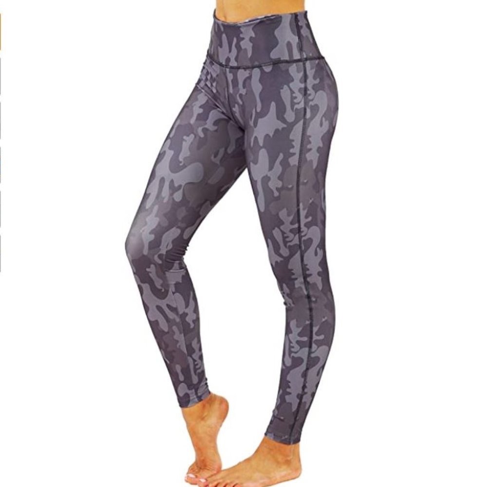 Camouflage Yoga leggings capri V shaped back